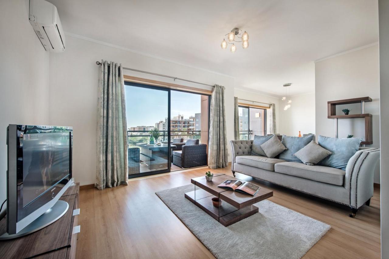 Sunset Home Olhao- Modern 3 Bed Luxury Apartment With Rooftop Pool Bagian luar foto