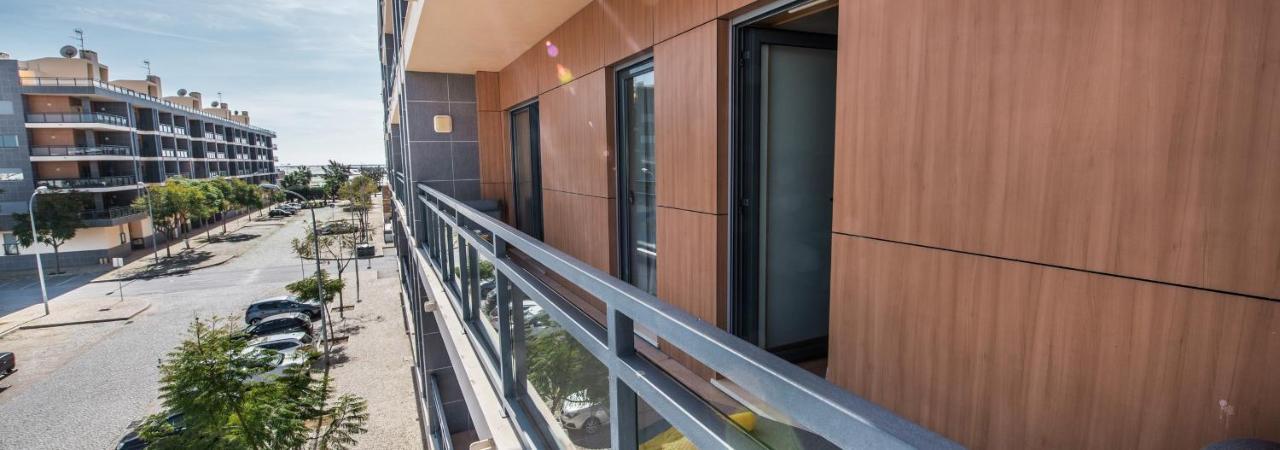 Sunset Home Olhao- Modern 3 Bed Luxury Apartment With Rooftop Pool Bagian luar foto