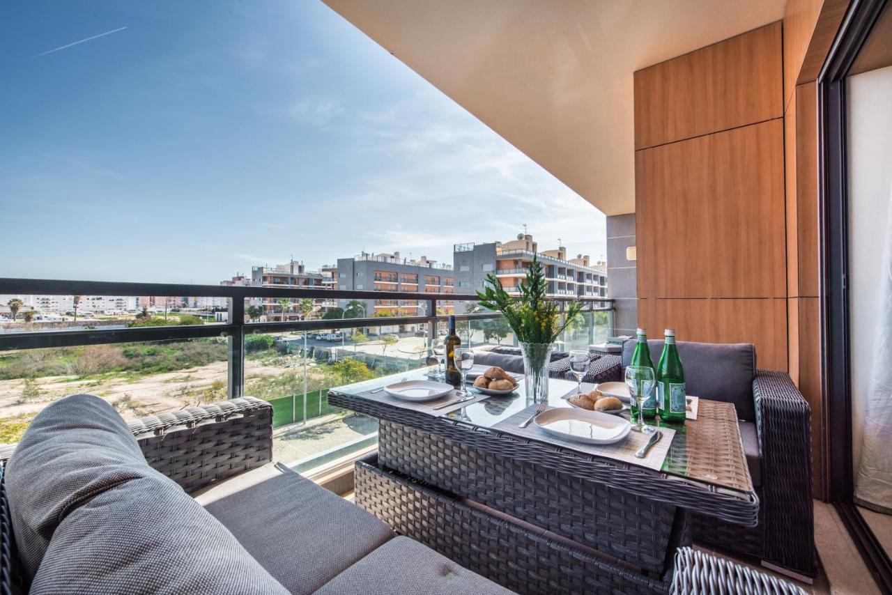 Sunset Home Olhao- Modern 3 Bed Luxury Apartment With Rooftop Pool Bagian luar foto