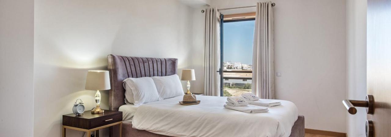 Sunset Home Olhao- Modern 3 Bed Luxury Apartment With Rooftop Pool Bagian luar foto