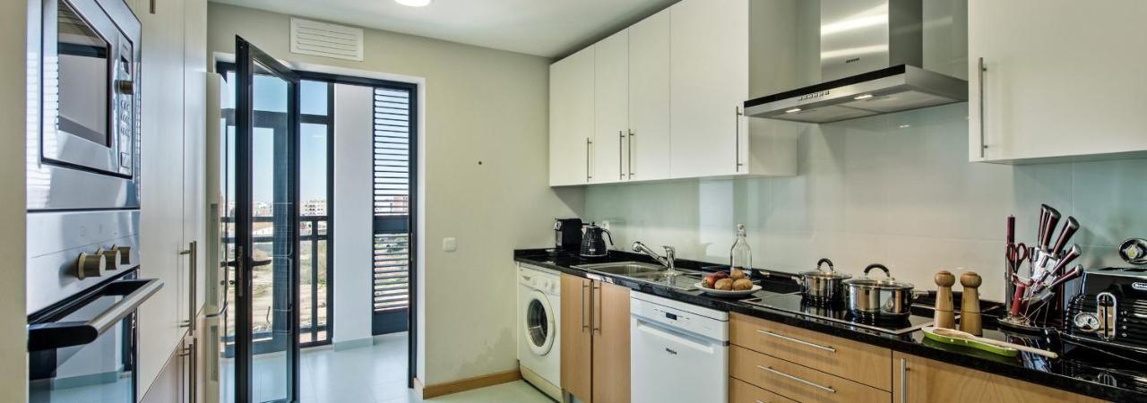 Sunset Home Olhao- Modern 3 Bed Luxury Apartment With Rooftop Pool Bagian luar foto